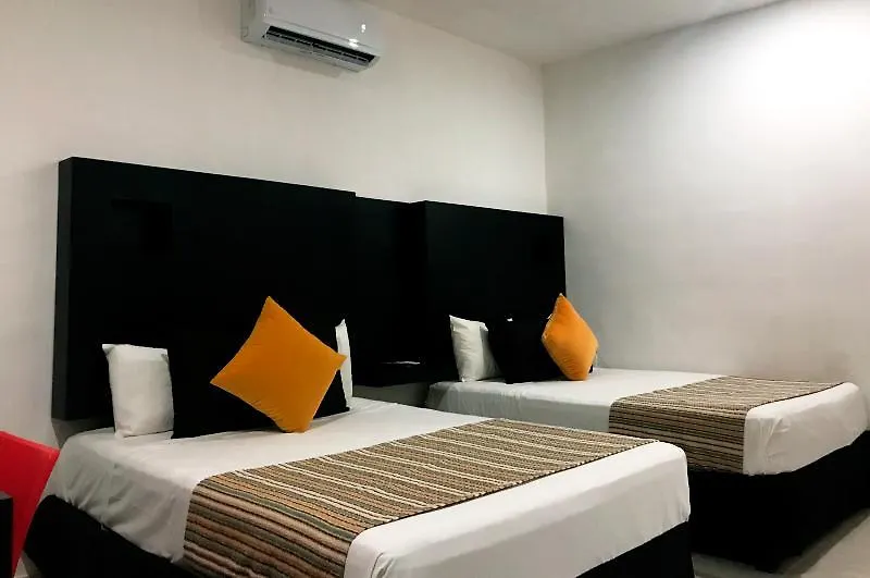 Select Inn Quinta Playa Del Carmen 4*,